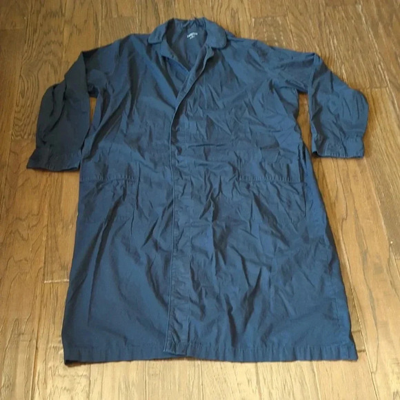 Robe/House Coat/Dressing Gown - Picture 1 of 12